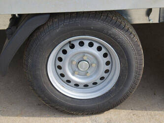 bw-trailer-3500-1457931-47495426