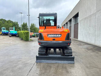 2019-doosan-dx55-9cn-47495446