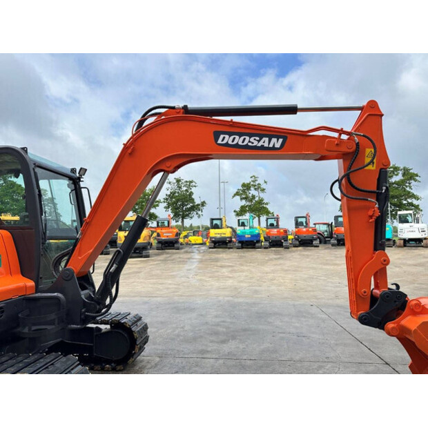 2019 Doosan DX55-9CN-47495455