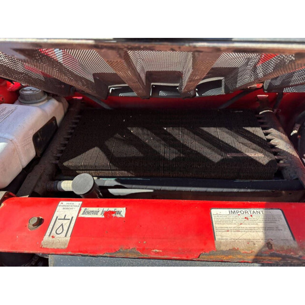 2004 بوبكات T190-47496786