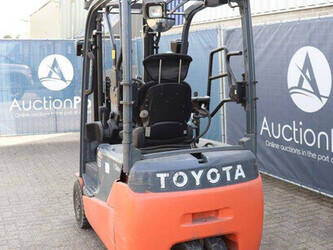 2012-toyota-8fbet16-1457996-47497166