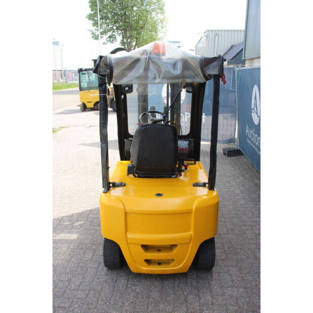 2011 Hyundai 20B-7-47497807
