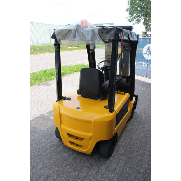 2011 Hyundai 20B-7-47497808