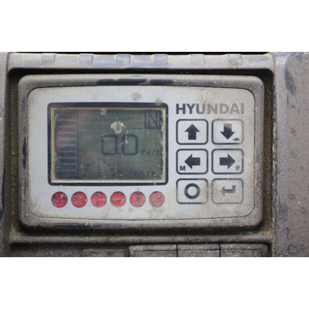 2011 Hyundai 20B-7-47497828