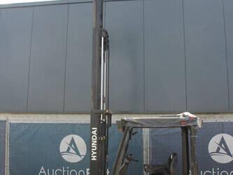 2011-hyundai-20b-7-1458023-47497832