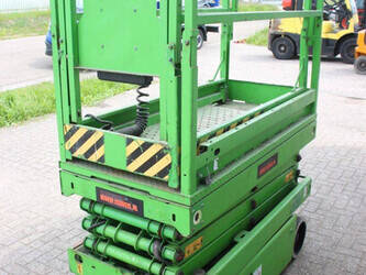 2011-airo-xs8-e-47497857