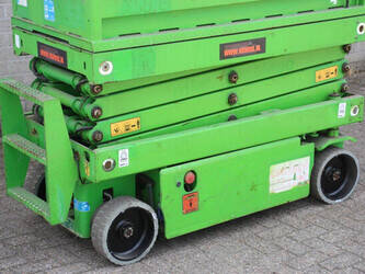 2011-airo-xs8-e-47497862