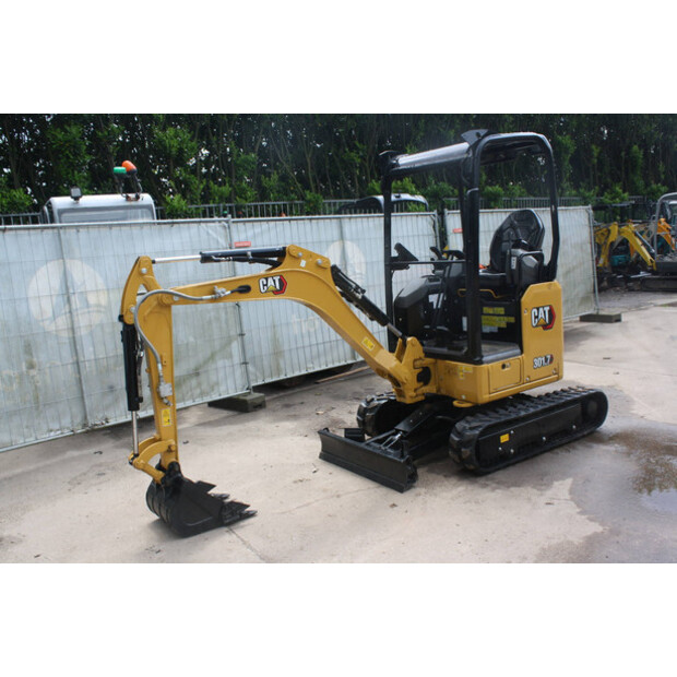 2021 كاتربيلر 301.7CR-47498426