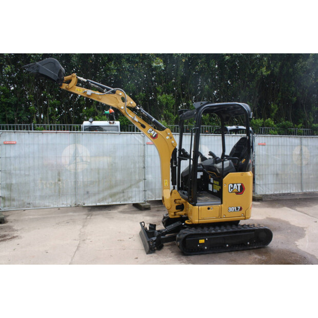 2021 كاتربيلر 301.7CR-47498427