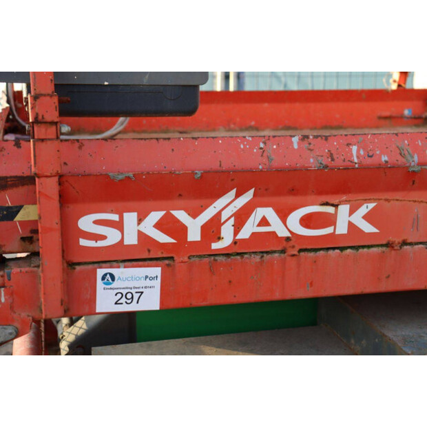 2014 SkyJack SJ6826 RT-47498575