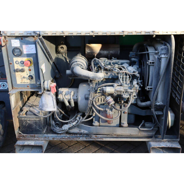 2014 SkyJack SJ6826 RT-47498584