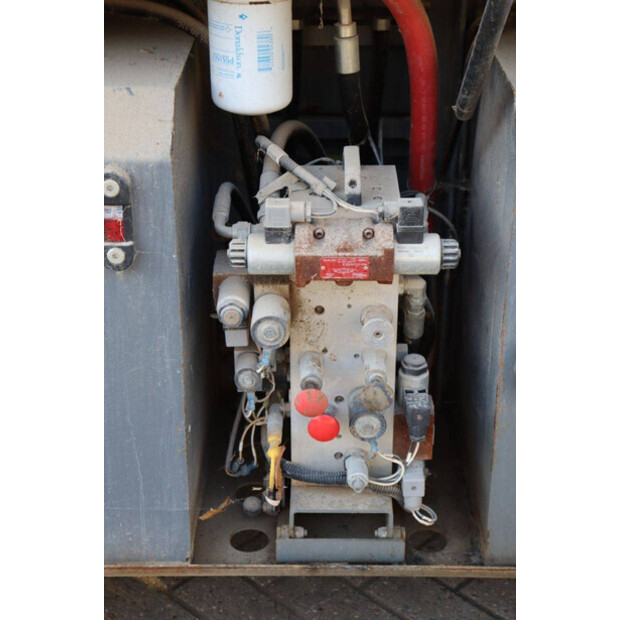 2014 SkyJack SJ6826 RT-47498589