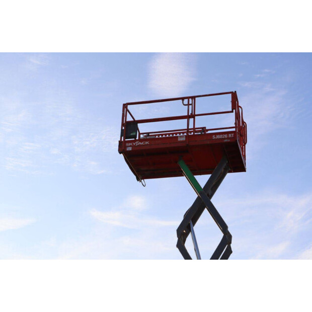 2014 SkyJack SJ6826 RT-47498600