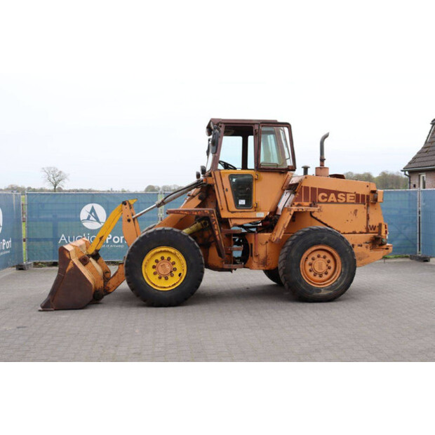 1989 كاس W15-47498801