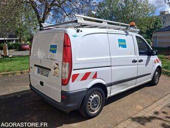 2013-mercedes-benz-vito-1458127-47509710