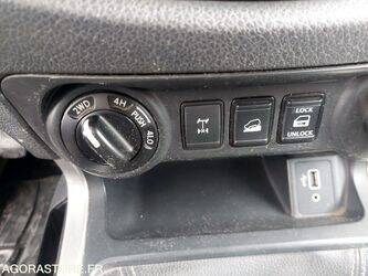 2019-nissan-np300-1458130-47509799