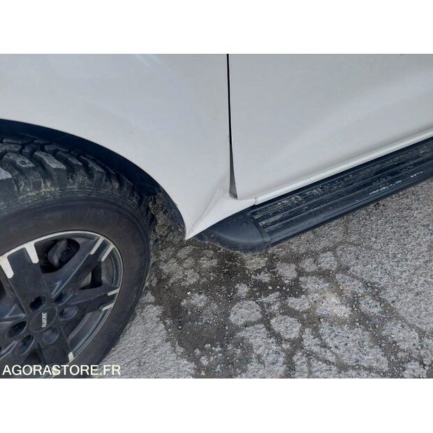 2019 NISSAN NP300-47509811