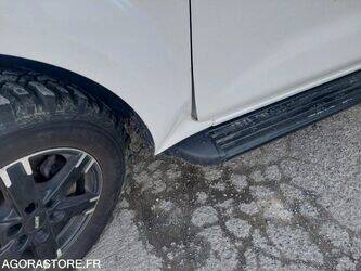 2019-nissan-np300-1458130-47509811