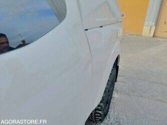 2019-nissan-np300-1458130-47509813