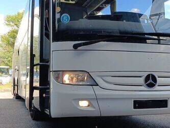 2010-mercedes-benz-tourismo-1457448-47510242