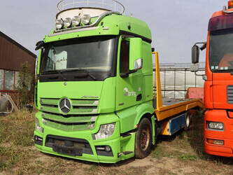 صورة ل شاحنات مسطحة 2017 مرسيدس بنز Actros 2551 للبيع في هولندا