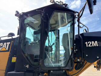 2015-caterpillar-12m3-47515285