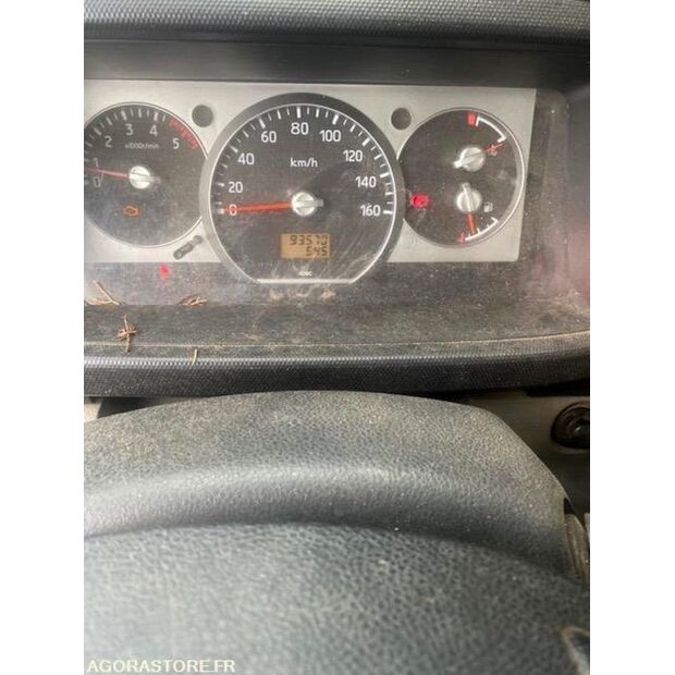 2012 Renault Maxity-47526366