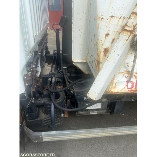 2012 Renault Maxity-47526369