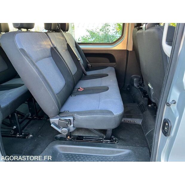 2016 أوبل Vivaro-47526501