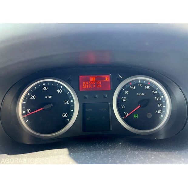2013 رينو Trafic-47526691