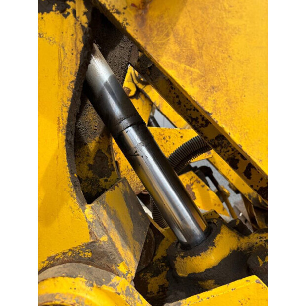 2011 Komatsu D85EX-15E0-47530356