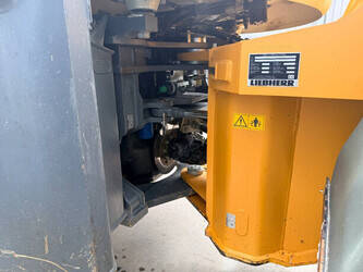 2016-liebherr-l550-1458358-47531019