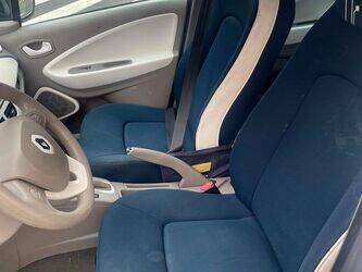 2013-renault-zoe-1458383-47541544
