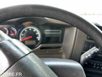2008-renault-premium-1458388-47541623