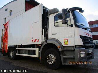 2011-mercedes-benz-1829-1458389-47541644