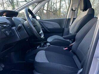 2016-citroen-c4-1458401-47541957