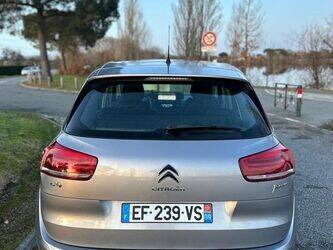 2016-citroen-c4-1458401-47541959