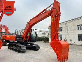 صورة ل حفارات 2025 هيتاشى ZX240