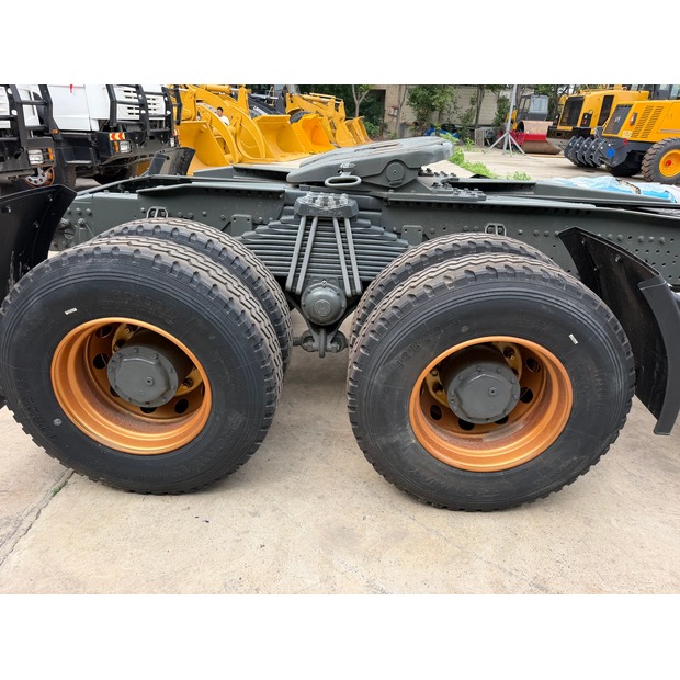 2024 Sinotruk 400-47545024
