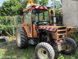 renault-800m-1458682-47558361
