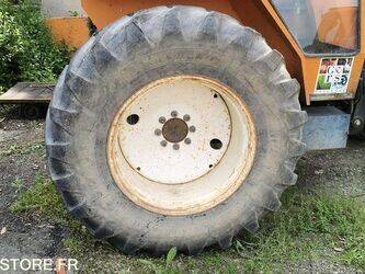 renault-800m-1458682-47558364