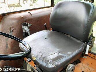 renault-800m-1458682-47558368