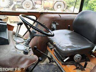 renault-800m-1458682-47558376