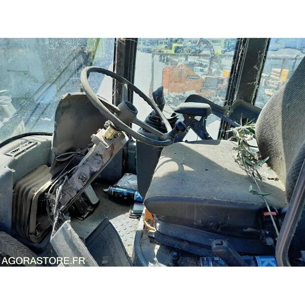 2004 Volvo L40B-47558576