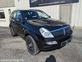 صورة ل سيارات 2004 ساسينج يونج Rexton