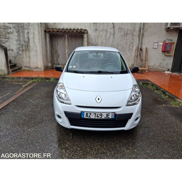 2010 Renault Clio-47558729