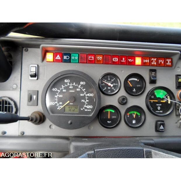 2001 Renault M210-47558836