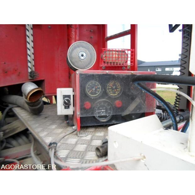 2001 Renault M210-47558843