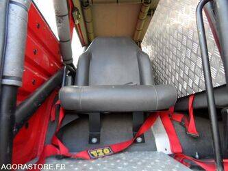 2001-renault-m210-1458696-47558848