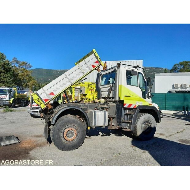 2004 مرسيدس بنز Unimog-47559048